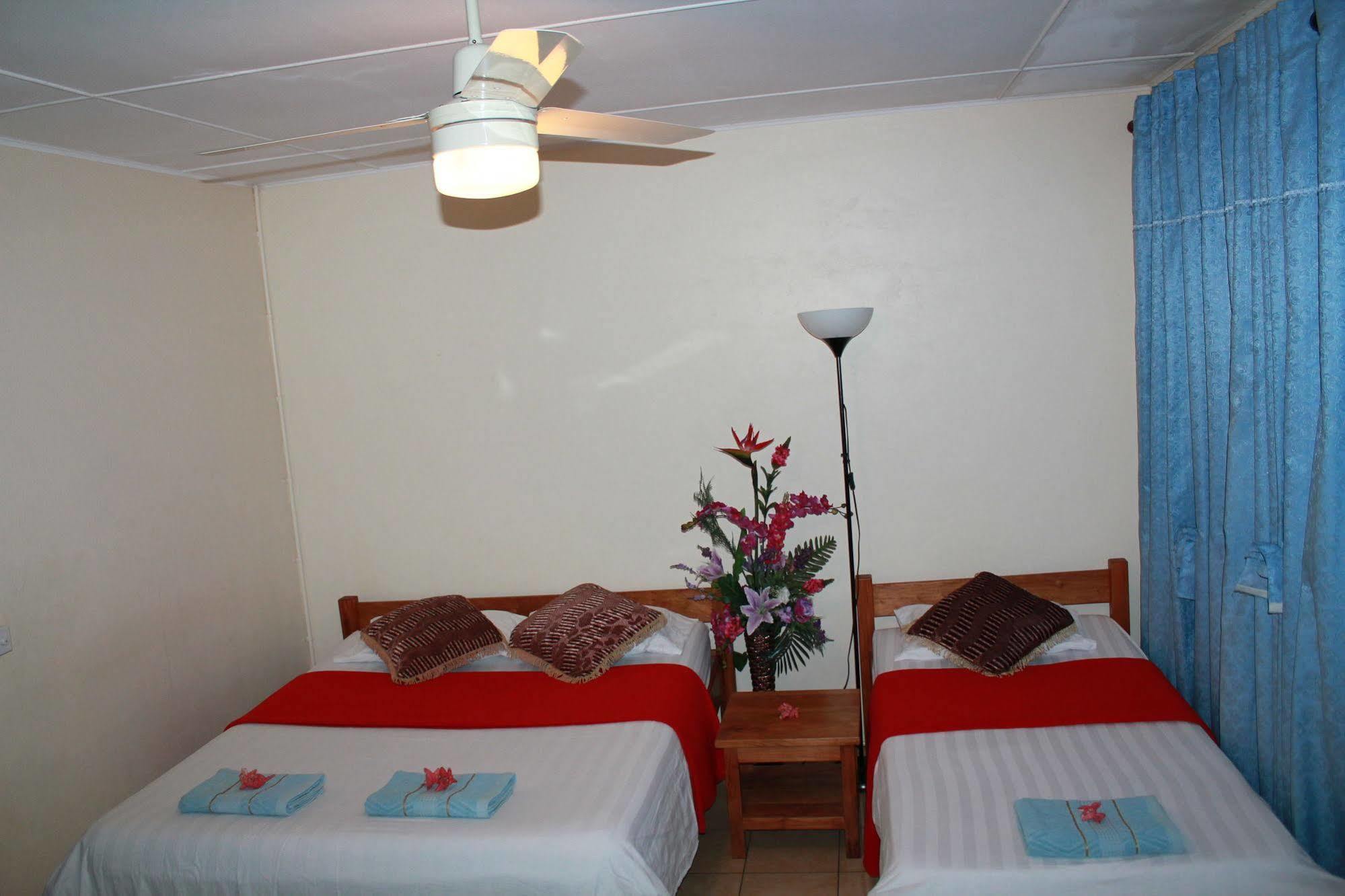 Pacific Paradise Motel Порт-Вила Экстерьер фото